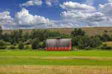 Helena: farm, Barn, countryside