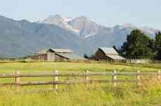 Helena: mountains, Ranch, farm